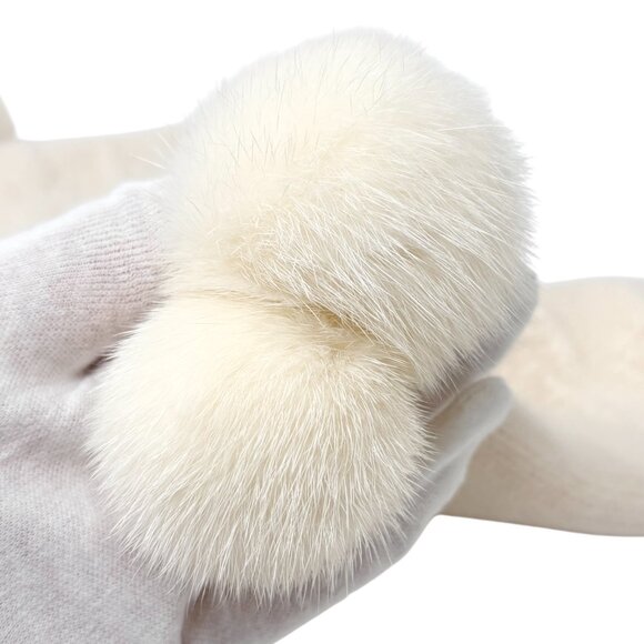 LOUIS VUITTON Vintage Cashmere Knit Gloves Mittens Mink Pompons Cream [106053] - Picture 12 of 13